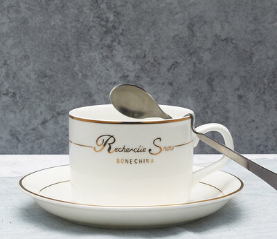 150/180 ml kavos puodelių lėkštučių rinkinys Aukščiausios klasės išskirtinis europietiškas nedidelis prabangus kavos puodelio lėkštės popietės arbatos rinkinys amerikietiškas kavos puodelis