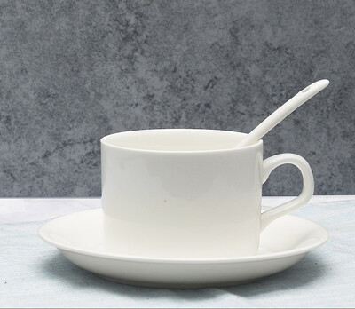 150/180 ml kavos puodelių lėkštučių rinkinys Aukščiausios klasės išskirtinis europietiškas nedidelis prabangus kavos puodelio lėkštės popietės arbatos rinkinys amerikietiškas kavos puodelis