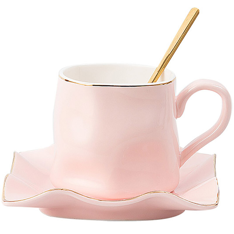 Euroopa stiilis keraamiline kruus Peen kuumakindel kohvitassi ja alustassi komplekt kodus ja kontoris kasutamiseks köögi-jooginõudes