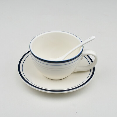 Korėjietiško stiliaus keraminis sutirštintas kavos puodelis Buitinis pusryčių pieno puodelis Kapučino gėlių puodelis su lėkštės komplektu nedidelių trūkumų