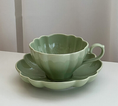 200 ml prancūziškos keramikos kavos puodelis ir lėkštė Viduramžių elegantiškas gėlių formos popietės arbatos puodelis Art Feeling puodelio indų rinkinys Latte puodelis