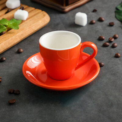 Itališkas espreso puodelio ir lėkščių rinkinys 80 ml europietiškas keraminis espreso kavos mažas išskirtinis mini puodelis popietės arbatos puodelis virtuvės gėrimai