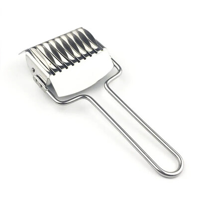 Mașină de presat Mâner anti-alunecare Gadget de bucătărie Spaetzle Maker Cuțit pentru tăiat tăiței 1PC Secțiune manuală Dispozitiv de tăiat eșalope