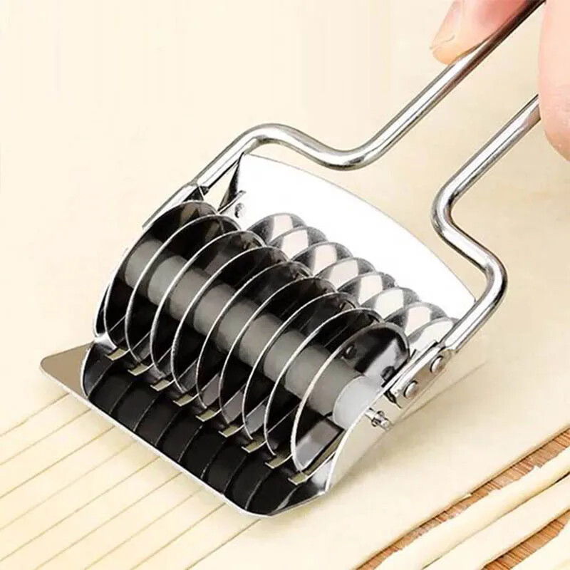 Mașină de presat Mâner anti-alunecare Gadget de bucătărie Spaetzle Maker Cuțit pentru tăiat tăiței 1PC Secțiune manuală Dispozitiv de tăiat eșalope
