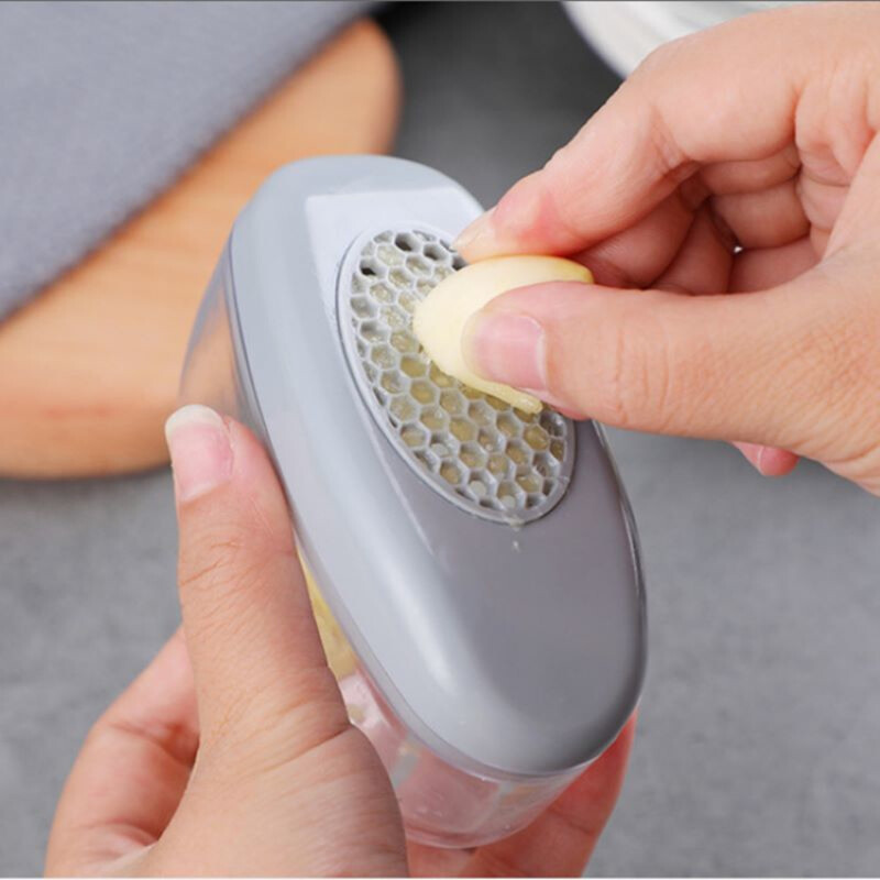 2 viename česnako pjaustyklė Maža buitinė česnako smulkintuvo kepimo priemonė Rankinis česnako spaudimo trintuvas Virtuvės prietaisai ir