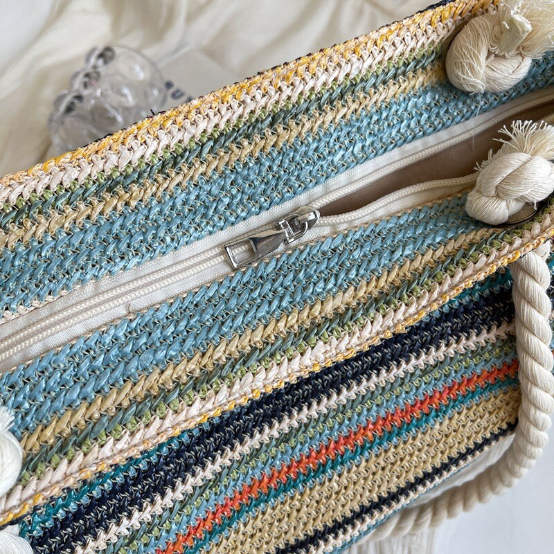 Iš šiaudinio audinio austo dizaino moteriškos rankinės vaivorykštės spalvos, didelės talpos vasaros paplūdimio antpečių krepšys Kasdieninės rankinės važinėjant į darbą ir atgal