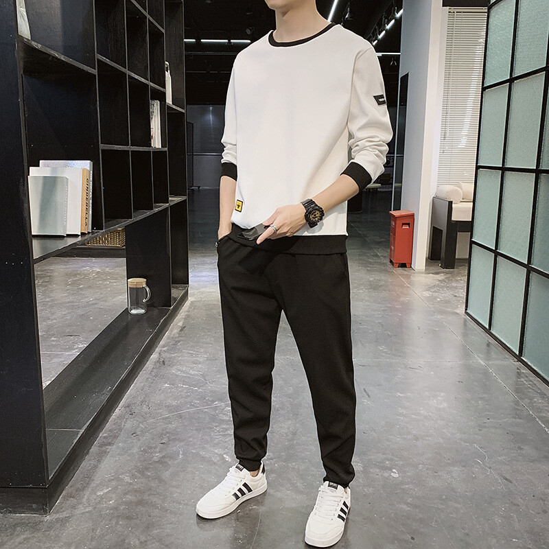 Uus kevadine ja sügisene pikkade varrukatega ülikond meeste T-särk Korea stiilis meeste spordi- ja vabaajarõivad dressipluusi ja dressipükste komplektiga, moekas