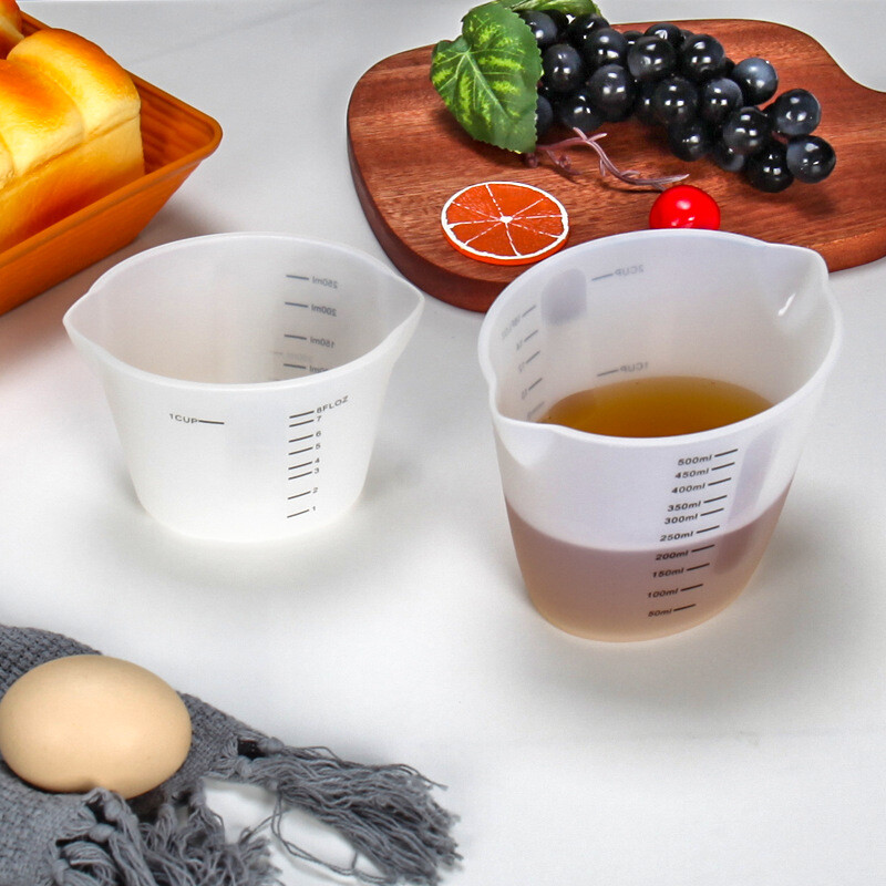 Silikoninis matavimo puodelis kepimo įrankiai „pasidaryk pats“ rankų darbo aukštai temperatūrai atsparus kelių specifikacijų 500 ml matavimo puodelis su svarstyklėmis