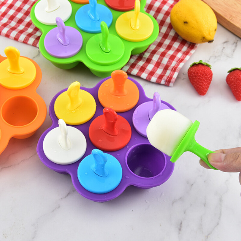 7-värviline loominguline kaanega jäätisevorm. Ise isetehtud värvitu lõhnatu omatehtud jäätisevormid jäätise- ja jääkuubikuvormid