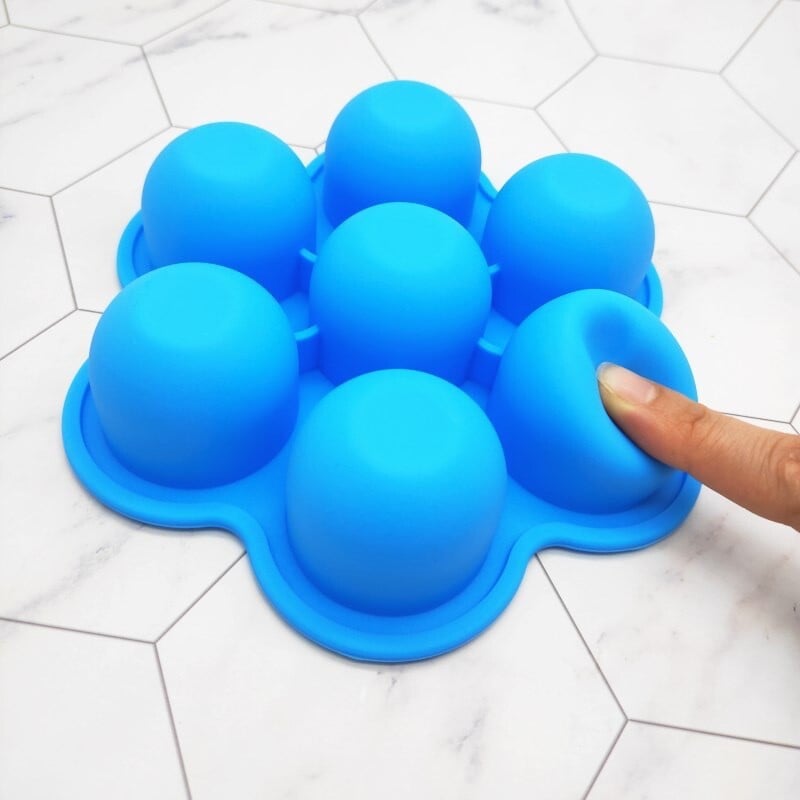 7-värviline loominguline kaanega jäätisevorm. Ise isetehtud värvitu lõhnatu omatehtud jäätisevormid jäätise- ja jääkuubikuvormid