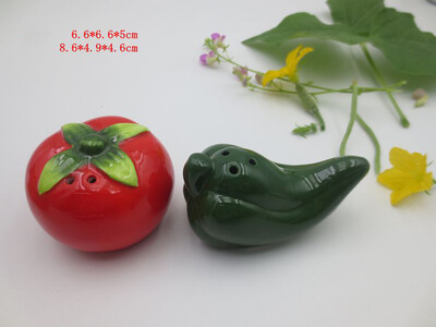 Set de sare și piper din ceramică (sperietoare, turtă dulce, craniu, pălărie de vrăjitoare, bufniță, pisică neagră, cocoș, bucătar, ciupercă)