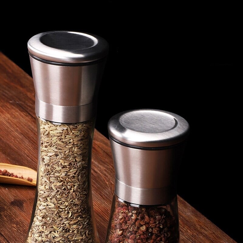 Roostevabast terasest vürtside soola- ja pipraveski köök kaasaskantavad purgimahutid käsitsi toit ürdiveskid vidinapudel