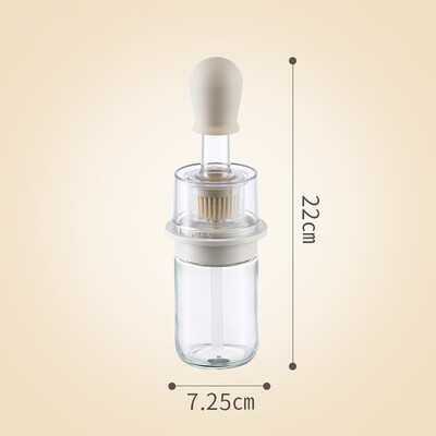 Alyvos stiklinis buteliukas su silikoniniu šepetėliu.