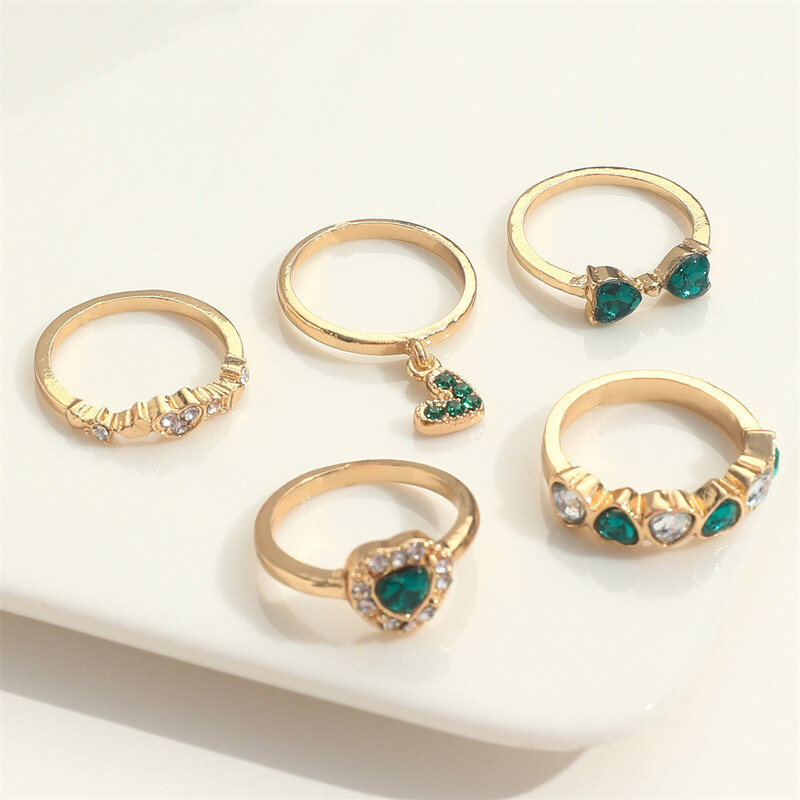 Europoje ir Amerikoje populiarūs papuošalai žiedai rankų papuošalai meilė persikų širdies imitacija smaragdas deimantas ins stiliaus penkių dalių žiedų rinkinys moterims