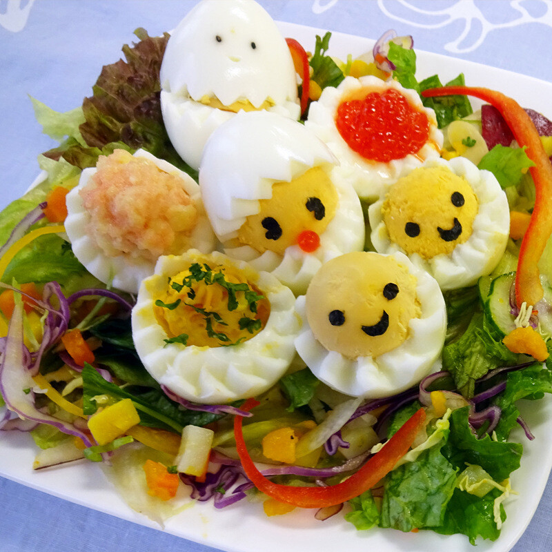 išgalvotas virtuvinis kiaušinių pjaustytuvas Kietai virtas kiaušinis pjaustytų gėlių formelės išgraviruotos formos skirstytuvas Skintos gėlės formuotojas Virtuvės priedai