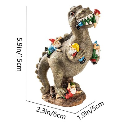 Aedinosaurus, kes sööb päkapikukujusid väljas, naljakad vaigust kujukesed, skulptuuridekoratsioon aiaõuele, muruõue kaunistus, 1tk