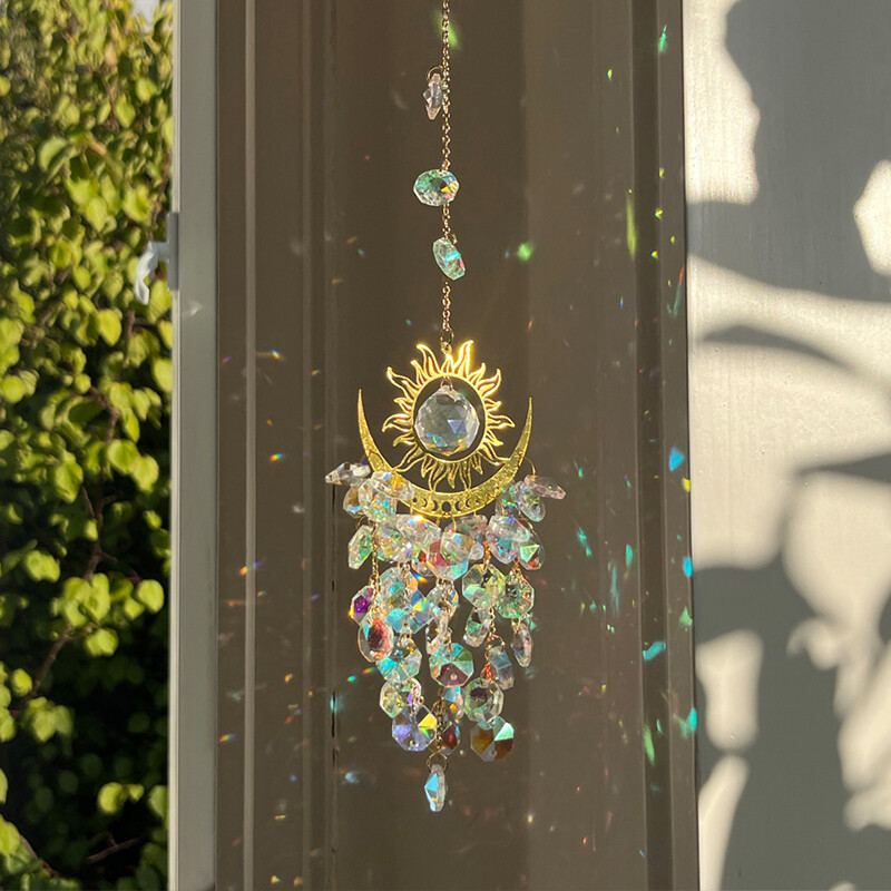 Златна слънчева луна молец Кристална висулка Градина Suncatcher Wind Chimes Кристална верига Rainbow Prism за домашен прозорец Парти декорация