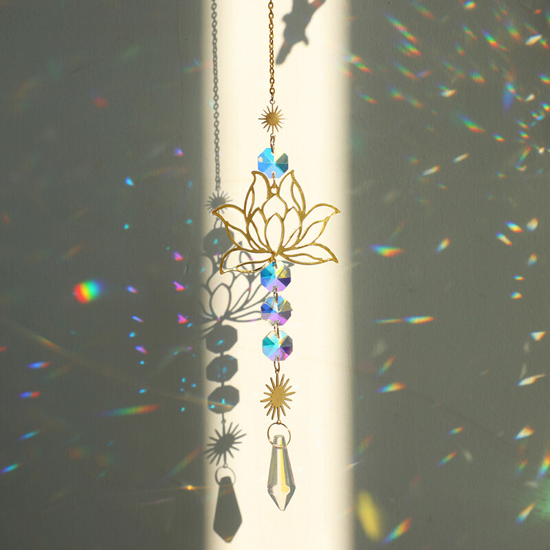 Crystal Sun Catcher Lotus Висящ Suncatcher Rainbow Maker Chakra Light Catcher Витражи Външна градинска декорация