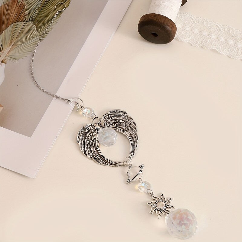 1 бр. Висяща декорация от кристална сплав Подарък Ангелски крила Домашно градинарство Декоративна стъклена призма Вятърен звън