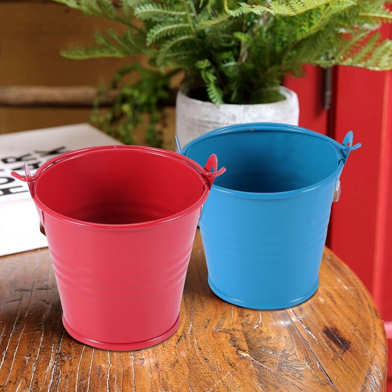 12 tk. Lillede istutusmasin Mini ämbritega metallist lauakaunistus (juhuslik värv)