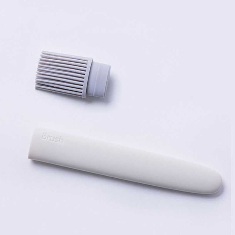 2 vnt. silikoninis teptukas kepimui. Aliejaus šepetys valgomojo ir baro virtuvėje, nuimami maistiniai nelipnūs maisto gaminimo indai