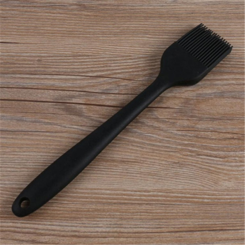 Atsitiktinių spalvų kepsninės silikoninis aliejaus šepetėlis ant grotelių kepsninių sausainių Virtuvės kepimo šepetėlis su rankena, skirtas BBQ virtuvės priedams