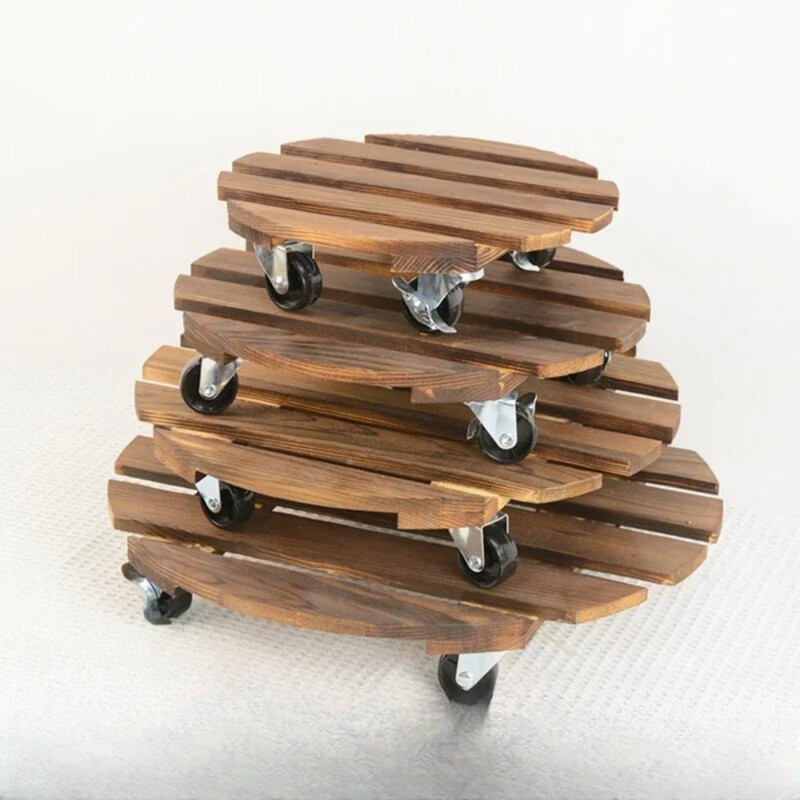 Tänu sellele tugevate rataste ja karboniseeritud puidust alusele potialusele saate oma potitaimed hõlpsalt teisaldada