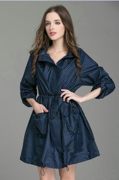 Uus moodne naiste vihmamantel mütsiga Kokkupandavad kätised Naiste kleidi stiil Kerge vihmamantel Veekindel meeste vihmariided tuulekindel jope