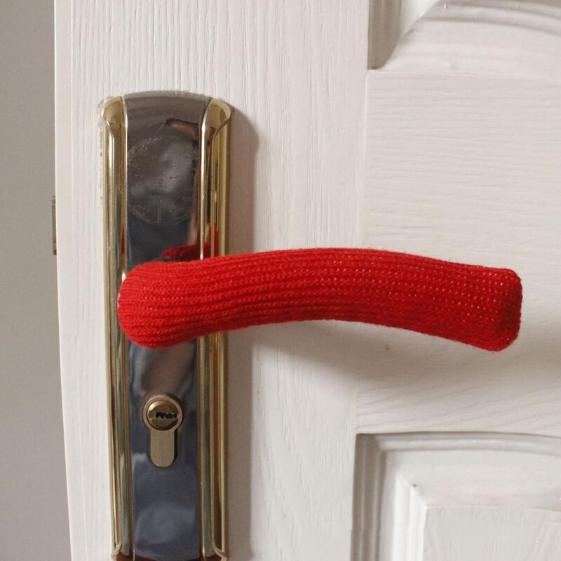 4 vnt. Dvisluoksnis durelių rankenos dangtelis Puikiai atliktas, ekologiškas, šiltas durų rankenos apsauga namams