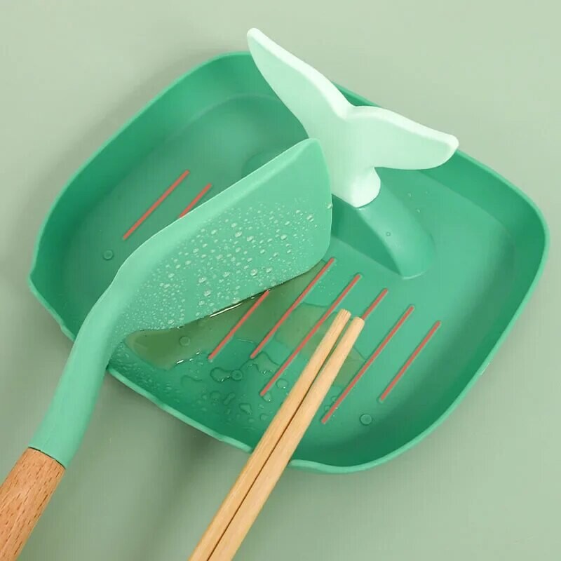 Kokkupandav potikaanega riiul Plastikust lusikahoidja alus Köögiorganisaator kahvli spaatli jaoks.