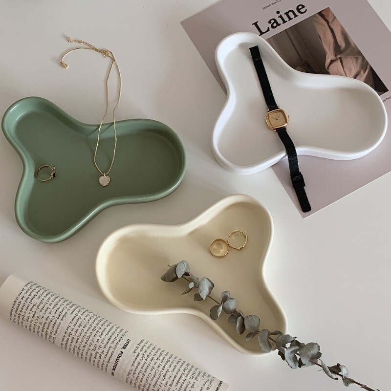 Põhjamaade ebaregulaarne keraamiline kandik Köögitarbed Tordialus Diivanilaud Kandik Magustoidud Aroomiteraapia Ehted Säilitusalused Dekoratiivsed