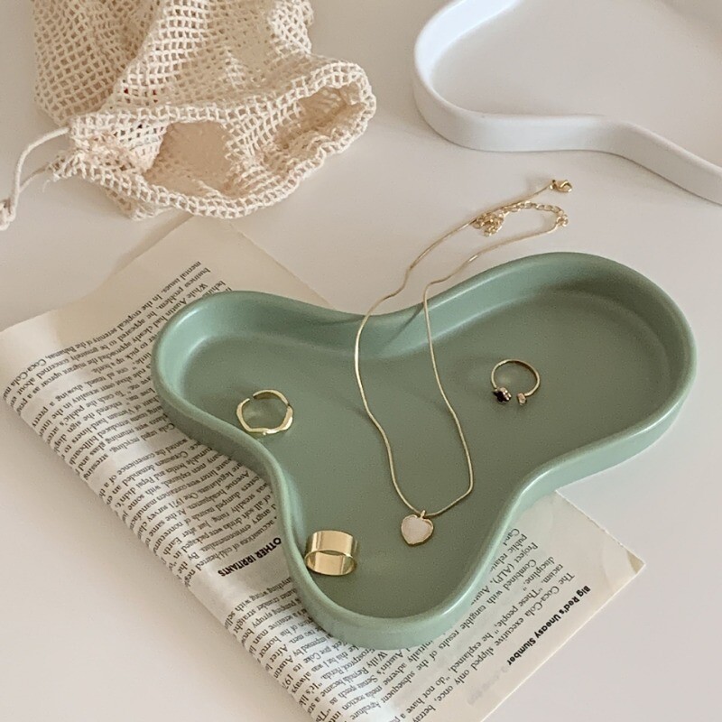 Põhjamaade ebaregulaarne keraamiline kandik Köögitarbed Tordialus Diivanilaud Kandik Magustoidud Aroomiteraapia Ehted Säilitusalused Dekoratiivsed