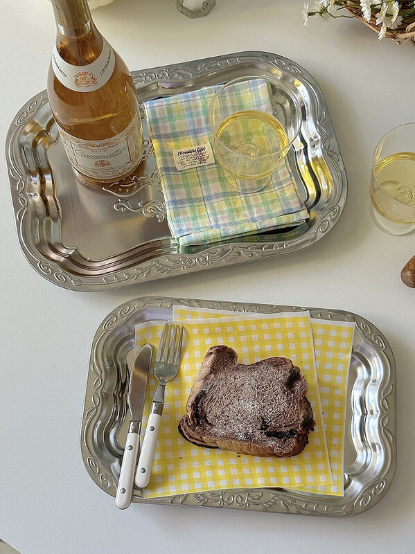 Prantsuse vintage kandik metallist lilleline söögialus Restoran kaubanduslik hoiuruum Ristkülikukujuline kandik, värskendus