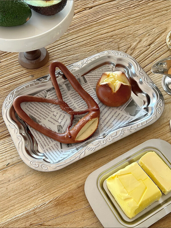 Prantsuse vintage kandik metallist lilleline söögialus Restoran kaubanduslik hoiuruum Ristkülikukujuline kandik, värskendus