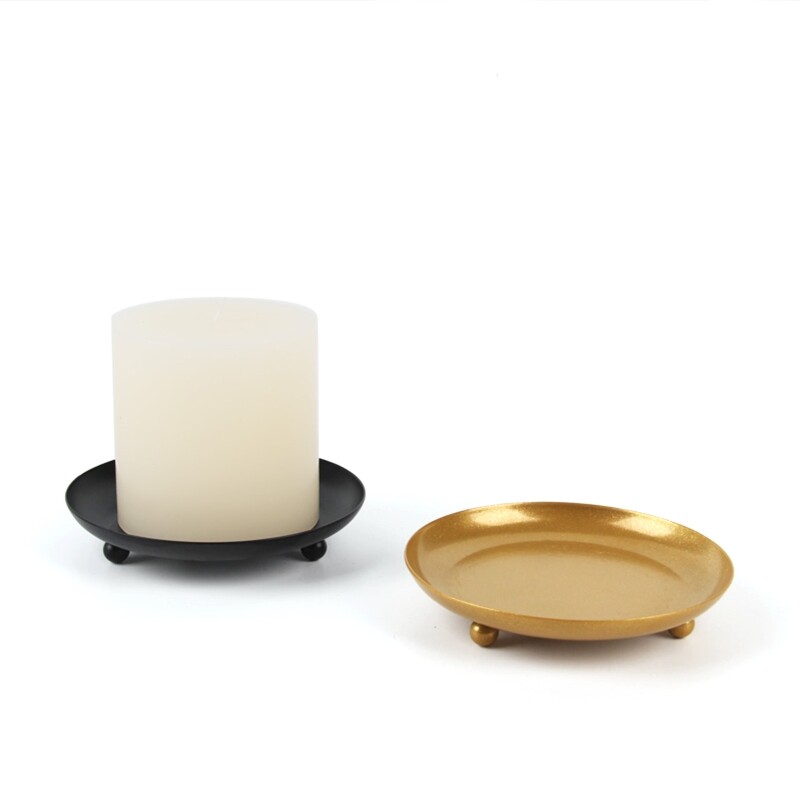 Dekoratiivne laud keskalus Põhjamaade dekoratiivne ümmargune kandik sepistatud maja küünlahoidja küünlajalg küünlajalg metallist kolmapäeval