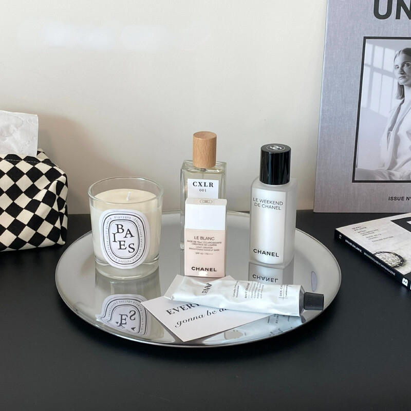 Hõbedane peegelsalv High Sense lauaarvuti hoiuruum Kosmeetika Ehted Mitmesugused võtmed Dekoratiivne roostevabast terasest karp