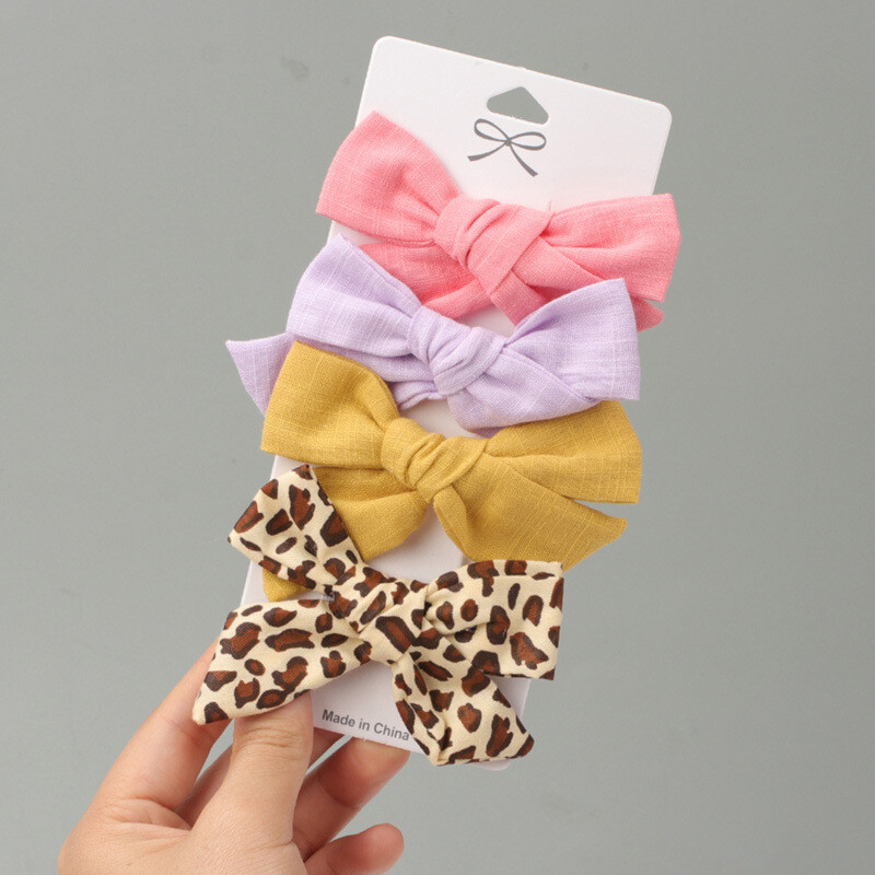 Euroopa ja Ameerika trükitud populaarne lastekangas lillelise kaarjuuksenõelaga, armsad väikese tüdruku küljeklambrid neli ühes kaardis