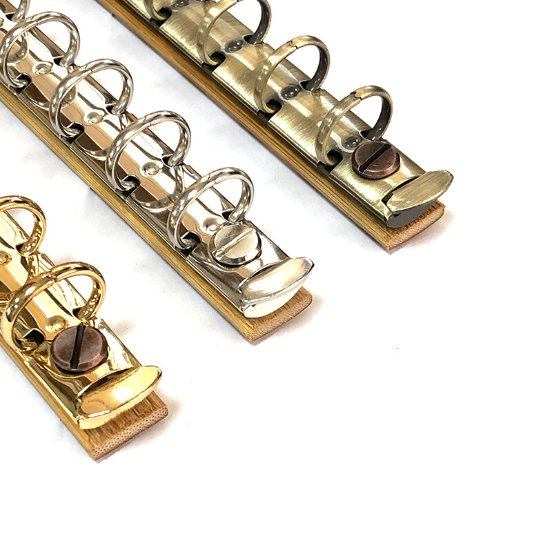 A7 eemaldatava pandlaga lahtiste lehtedega köitmisriba bambusest tagapaneeliga 6 auguga metallist rõngasköiteklambrid käsiraamatu albumi märkmiku jaoks