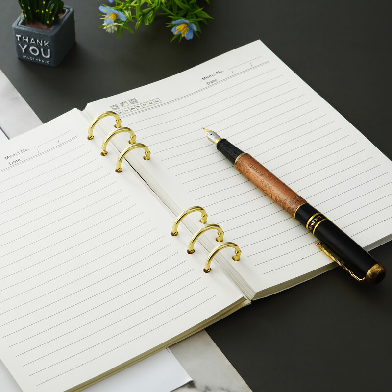 A5 A6 Kuldne rõngasköitmisklambrid Eemaldatav pannal lahtiste lehtedega köitmisriba Värvilised metallist köitmisklambrid Kontoritarbed