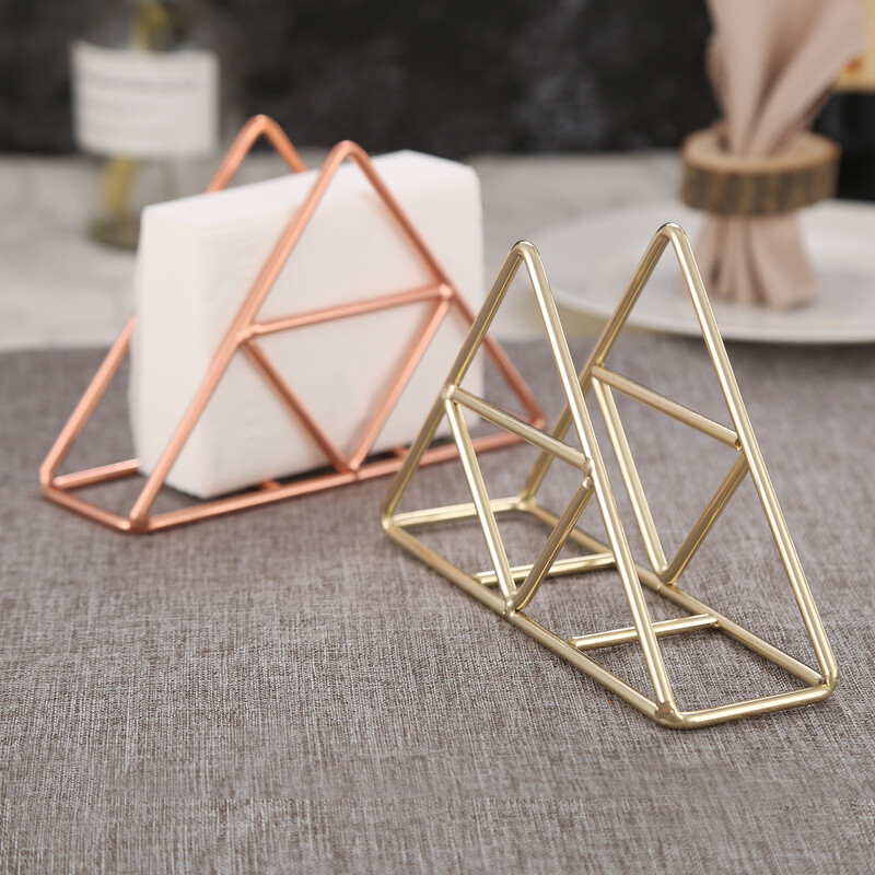 1 tk kolmnurkne salvrätikuhoidja vertikaalne roostevabast terasest õõnsa sisekujundusega õhtusöögi salvrätikualus Kuld-/roosikuldne BBQ pulmapidu