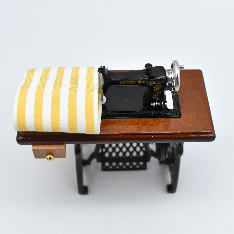 Minijaturna drvena kutija s alatom Mini kućica za lutke Kutija s alatom 1/12 u mjerilu sa simulacijom alata Ukrasni ukrasi Igračke Pribor za DIY rukotvorine