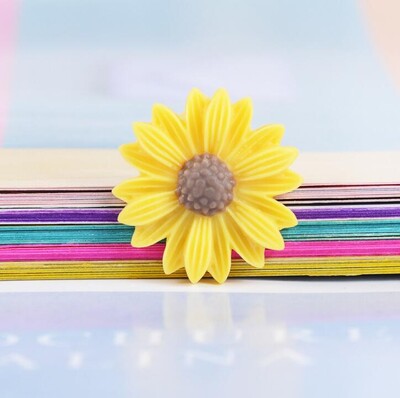 20 τμχ/παρτίδα Cute Resin Daisy Flower FlatBack Cabochon DIY Scrapbooking Χειροτεχνία/Διακόσμηση γάμου