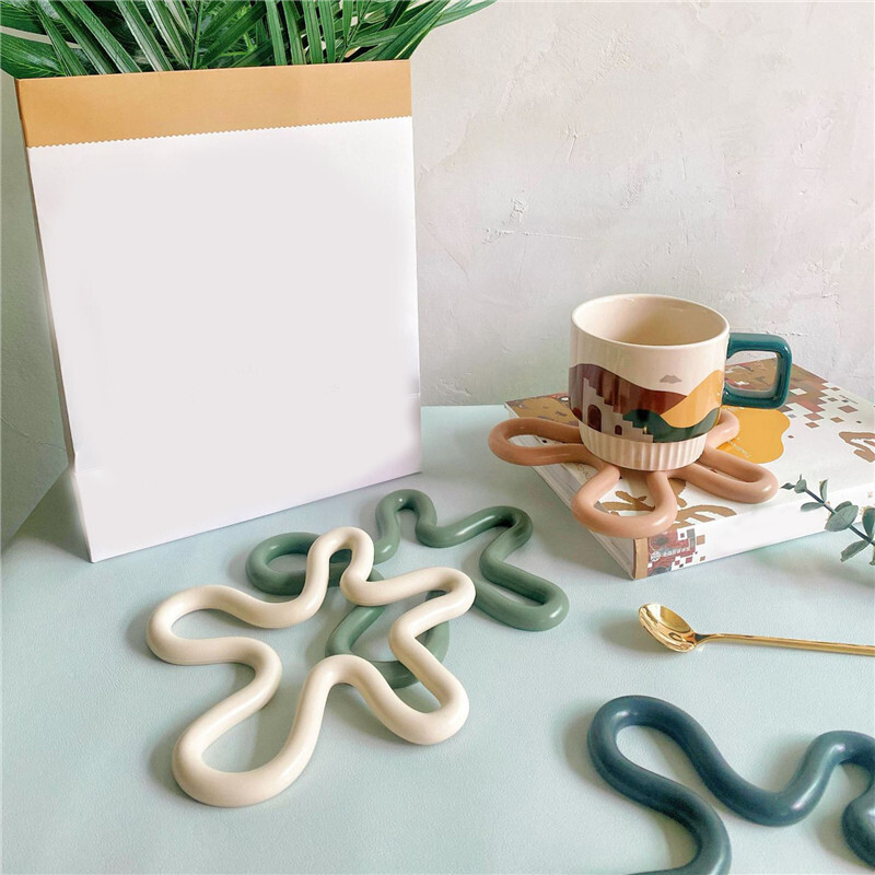 Γεωμετρικό στρώμα σιλικόνης ανθεκτικό στη θερμότητα Σουβέρ για ποτό Αντιολισθητική βάση για κατσαρόλα Τραπέζι σουπλά Αξεσουάρ κουζίνας Μαξιλαράκια σουβέρ