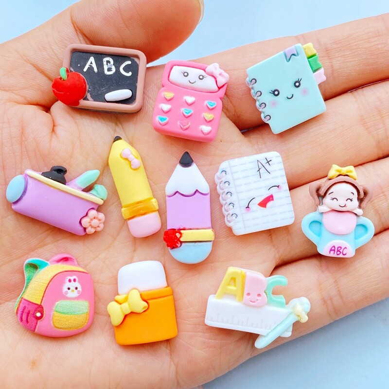 20 tk. Uued armsad minikirjatarbed, lameda seljaga vaiguraamat, isetegemine pulmajuuksenõelatarvikud, kaunistused, käsitöö