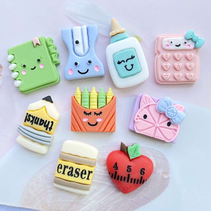 10 tk. Uus vaiguhübriidsimulatsiooniga kirjatarbed õppetarvikud Lameda seljaga Cabochon väljalõigete album DIY kaunistused Aksessuaarid F88