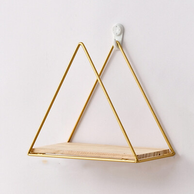 Ant sienos tvirtinamos lentynos, metalinio rėmo aukso laikiklio lentyna su medinėmis grindimis Sienos laikymo vieta Svetainės namų dekoravimas