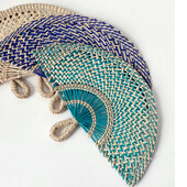 Χειροκίνητο υφαντό χειροκίνητο ανεμιστήρα σε στυλ Boho Διακόσμηση τοίχου με ανεμιστήρα με κουπιά από Nordic Homestays Art Crafts Fan Αξεσουάρ διακόσμησης σπιτιού