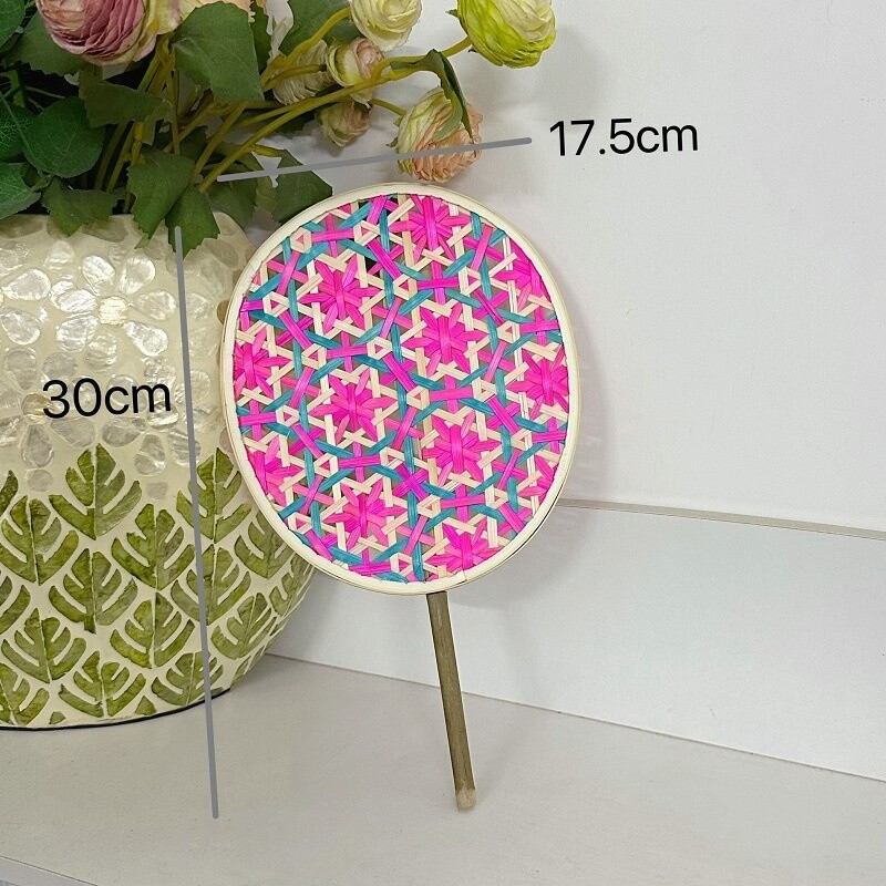 1 tk käsitsi valmistatud palee bambusest punutud lehvik Iidne värviline bambusest punutud lehvik Suvine lehvik kodukaunistused