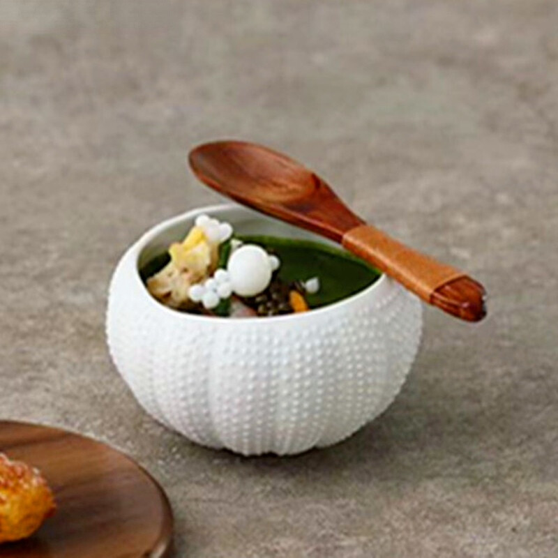 Valge keraamiline merisiiliku magustoidukauss Puuviljasalati kauss restorani lauanõud majapidamisköök keraamilised nõud ja kausid tarvikud