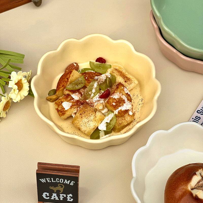 Korea Style Ins Keraamiline kauss ühevärviline lillekujuline majapidamistoidukonteiner Jogurt puuviljasalat piim kaer hommikusöögikausid